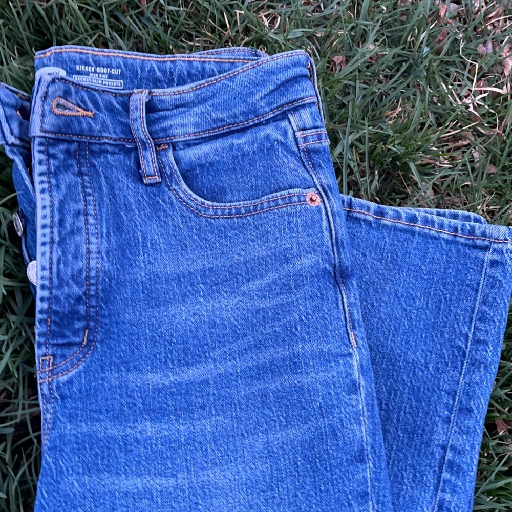 Light blue high rise old navy boot cut jeans - Picture 1 of 4